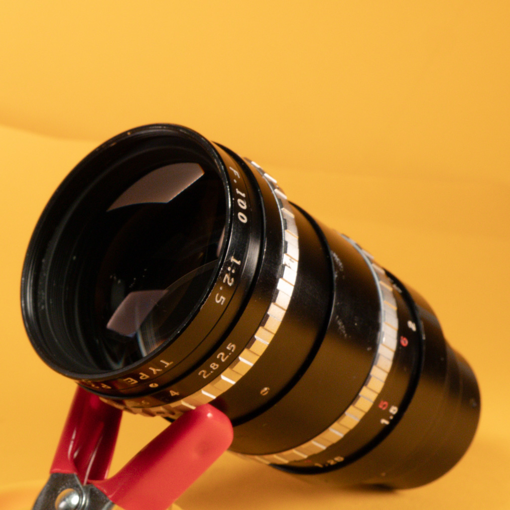 Lens Angenieux Type P2 100mm T2.5 - c-mount