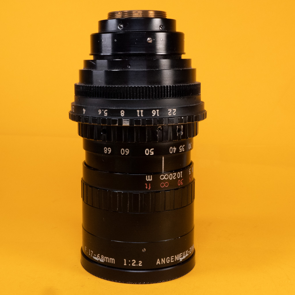 Lens Angenieux 4x17B Zoom 17-68mm T2.2 - C-mount