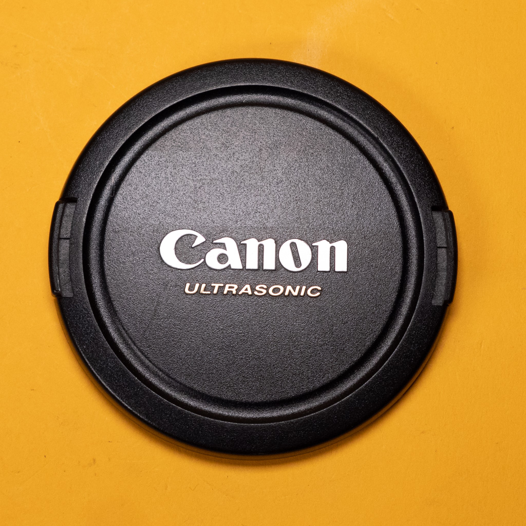 Canon front lens cap pinch 72mm